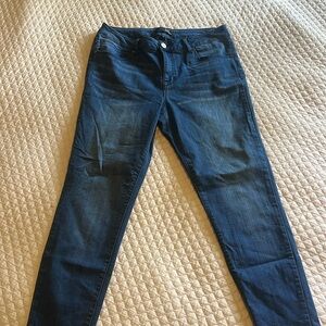 1822 Dark Denim Distressed Jeans - Size 16